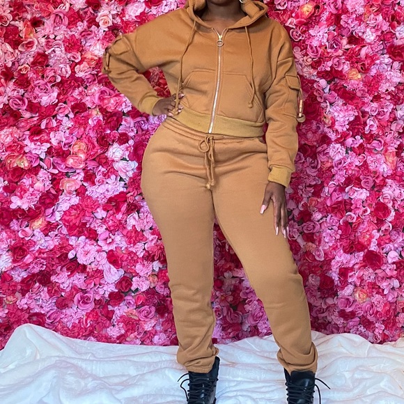 Two piece jogger set - Picture 6 of 8